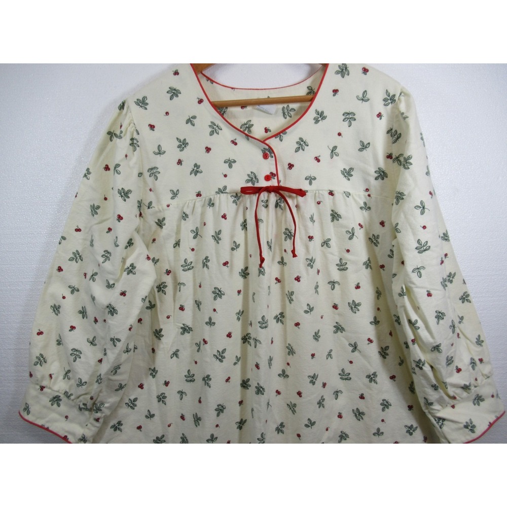 Vintage Carole Flannel Nightgown Plus Size 2X Berry Print Grandma - Picture 2 of 7